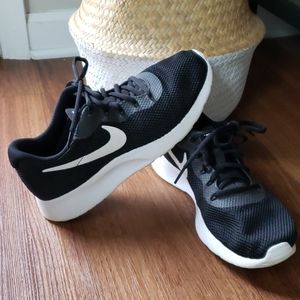Women's Nike Running Shoes